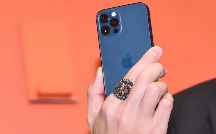 樟木头镇苹果手机维修分享iPhone12系列重启方法教程 